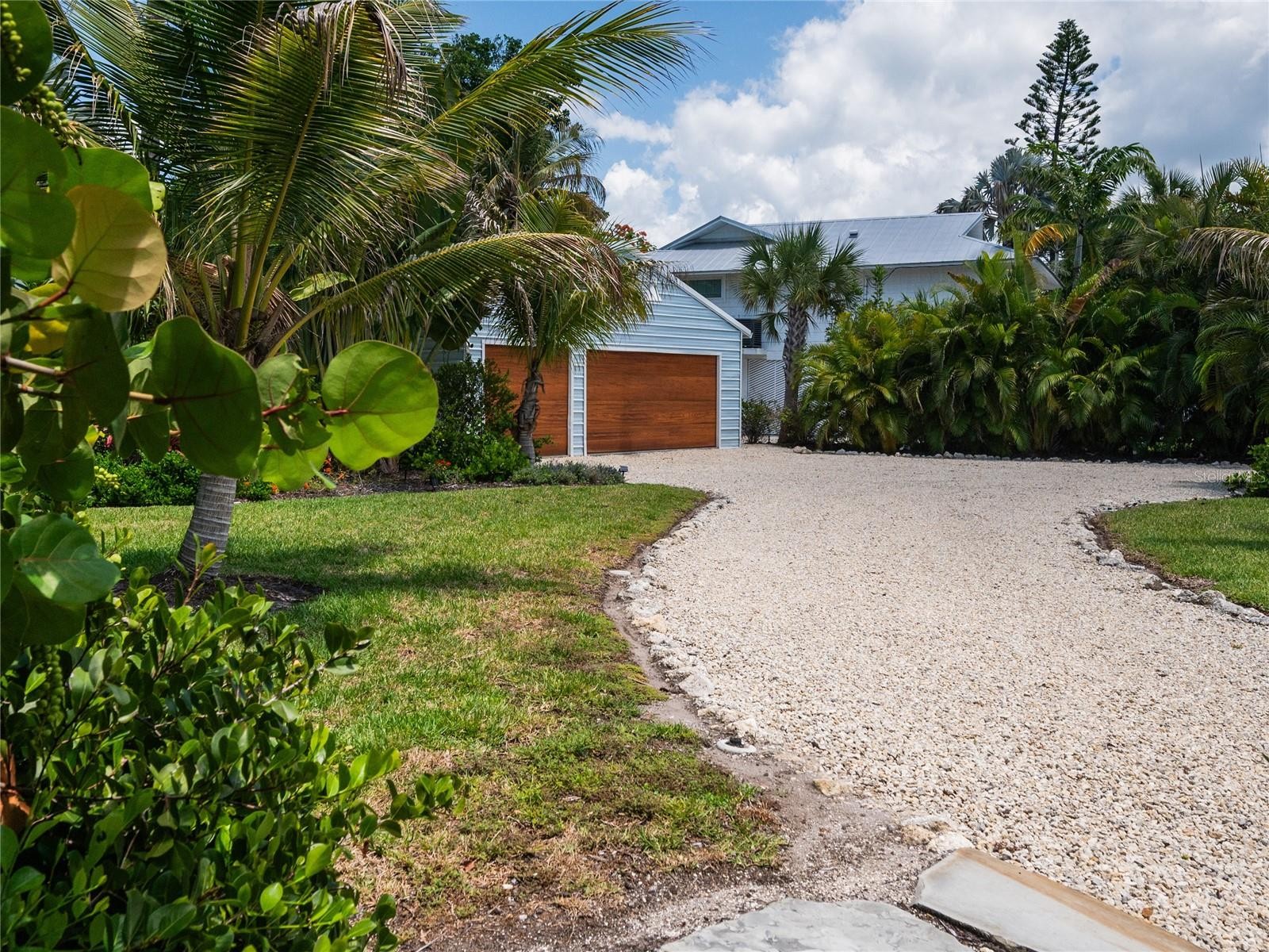 240 GLADIOLUS ST
