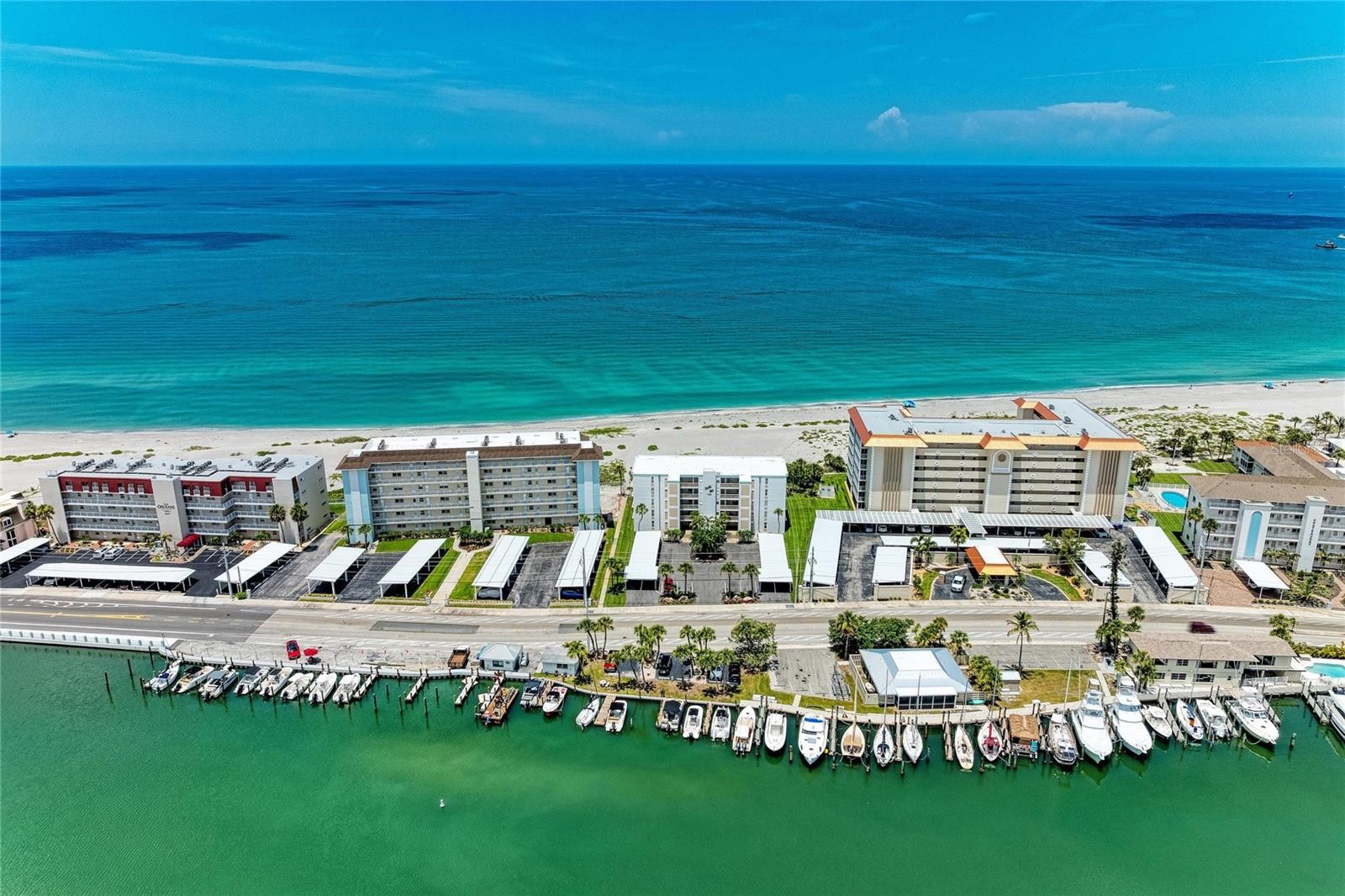1100 TARPON CENTER DR #104