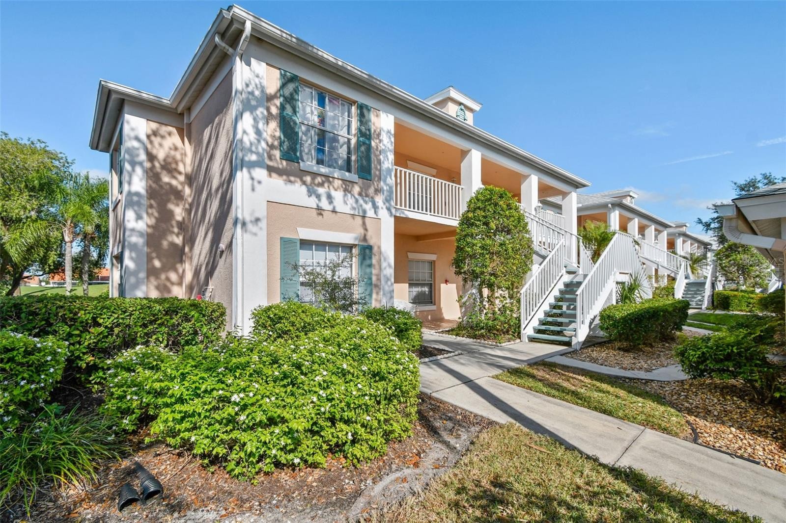 4210 CADDIE DR E #202