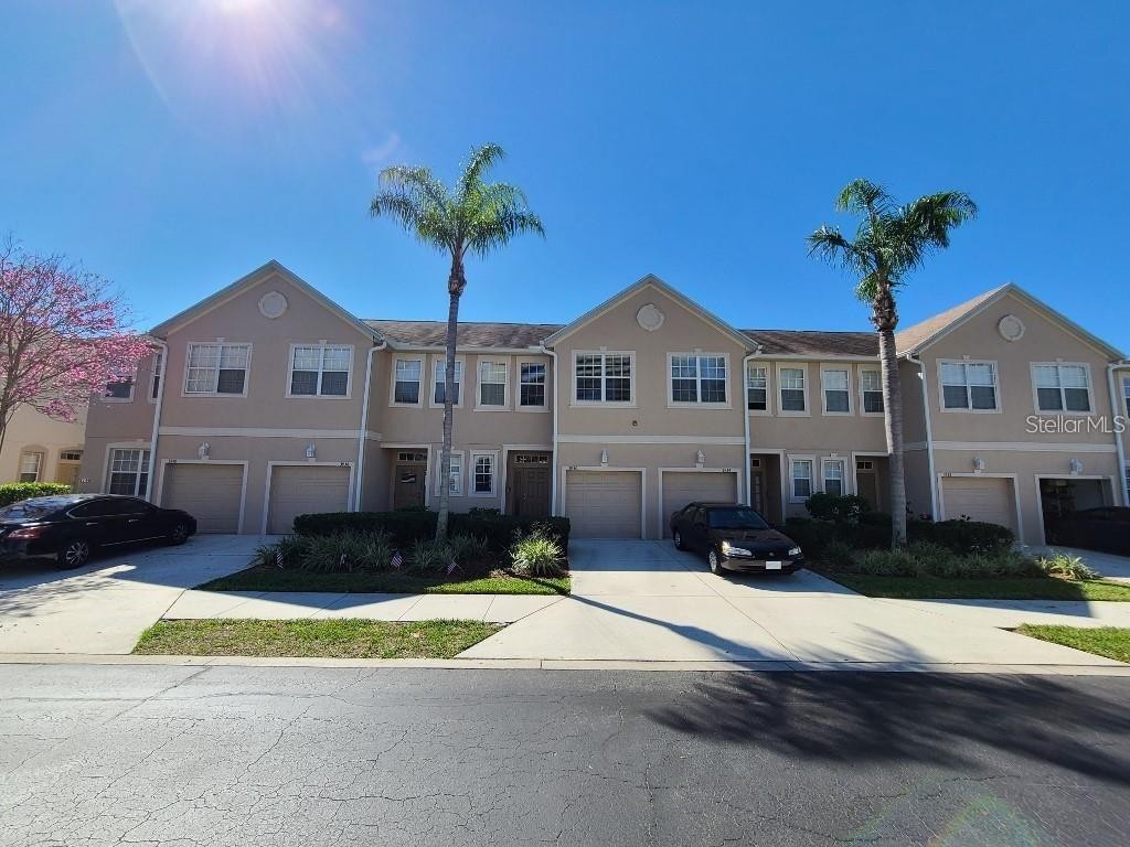 3936 YELLOWSTONE CIR