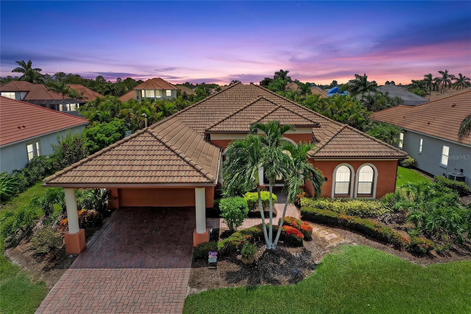 545 MAST DR