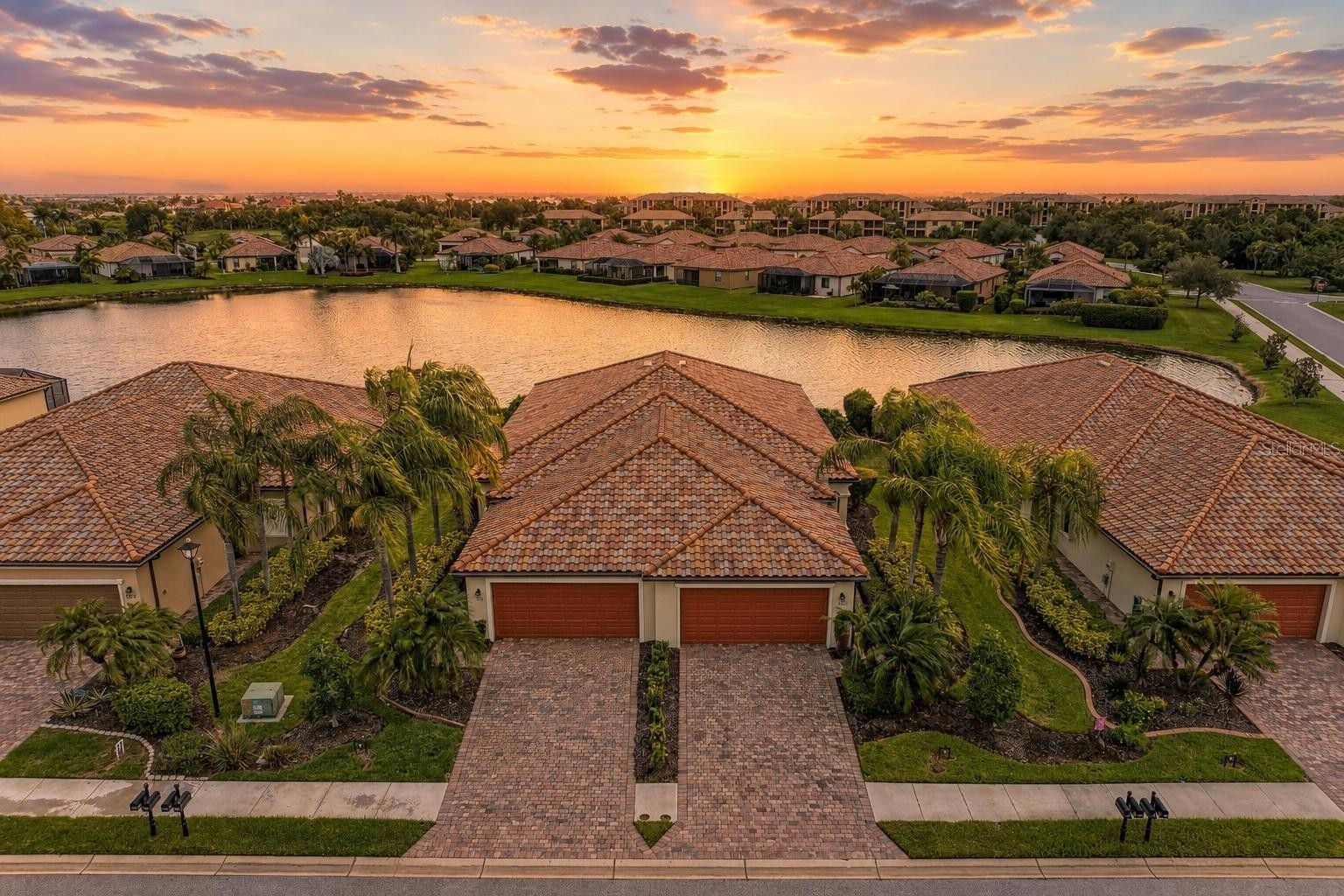 6623 CANDLESTICK DR