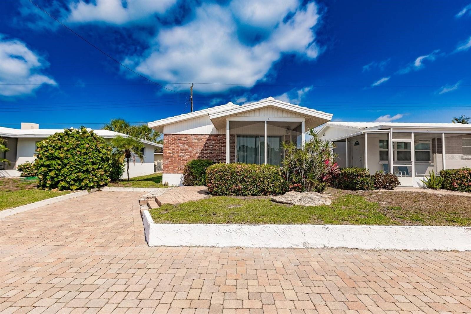 6020 MIDNIGHT PASS RD #4