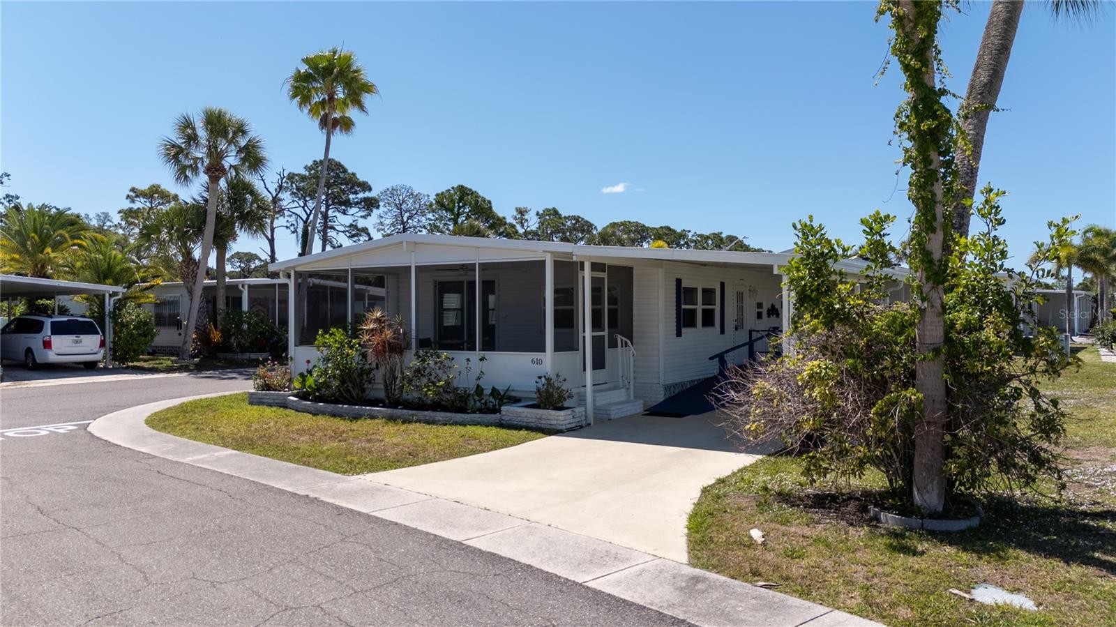 610 DELPHINIUM DR