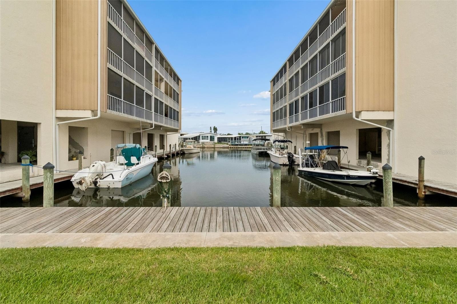 1714 69TH AVE W #C401