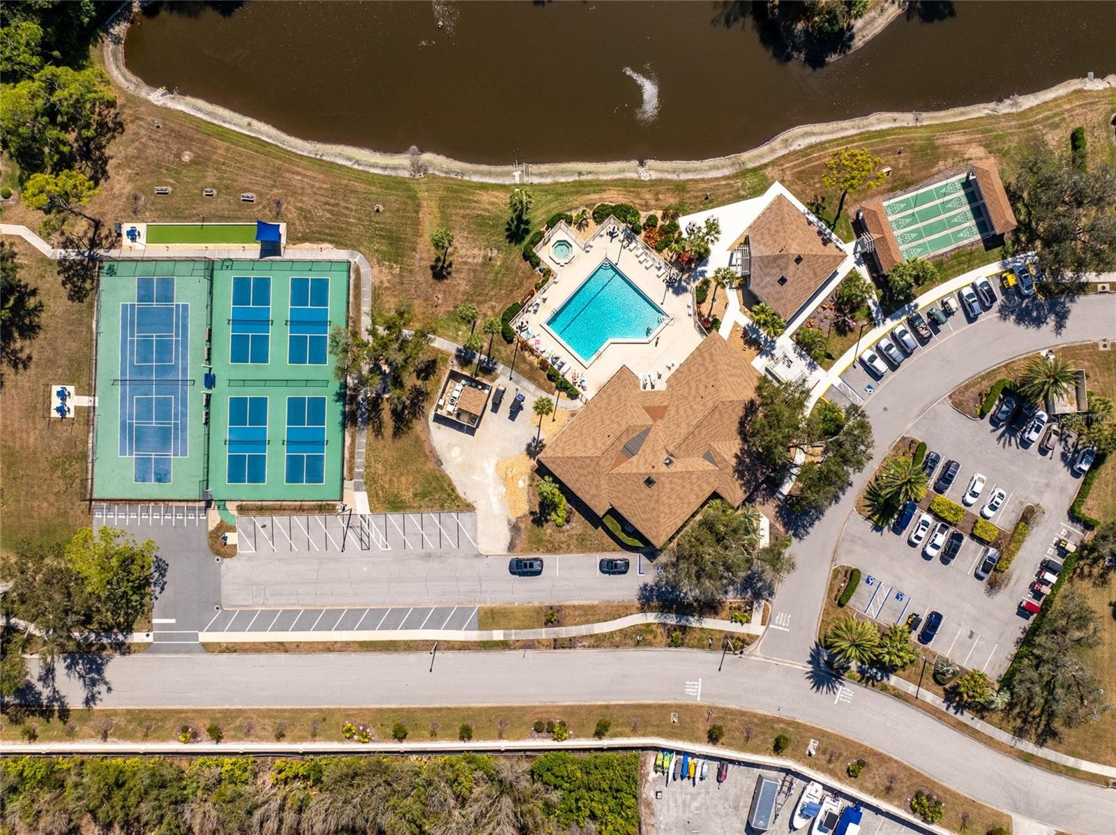413 TOMOKA DR