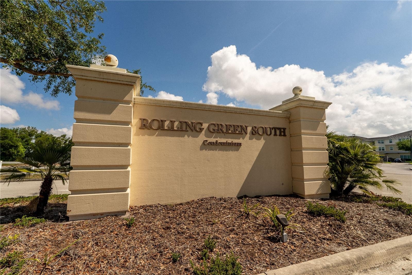 2433 TWIN DR #5