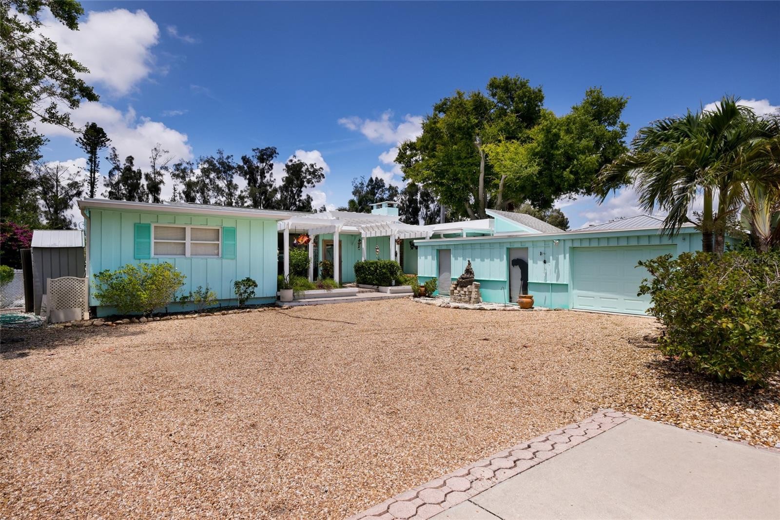 311 MAGELLAN DR