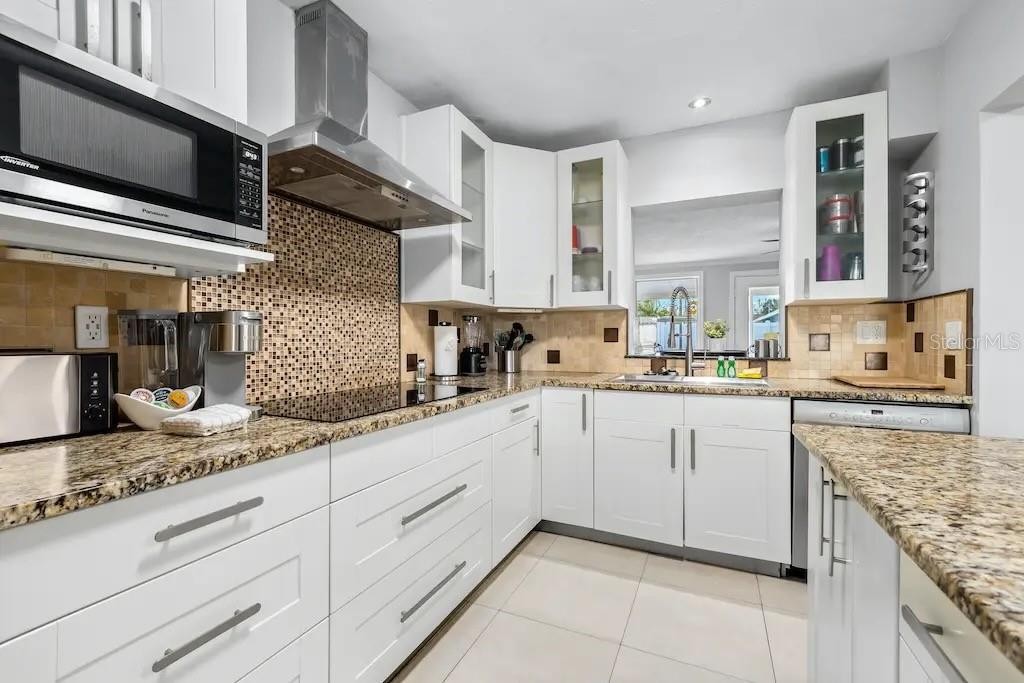 2532 CONSTITUTION BLVD