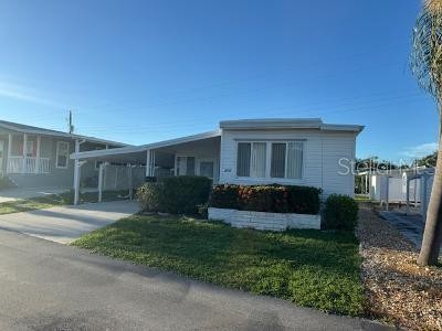 210 SOUTHWINDS DR