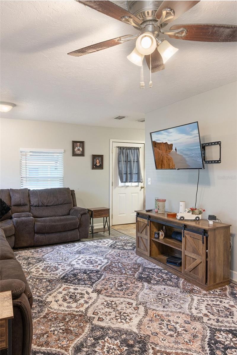 1014 27TH AVE W