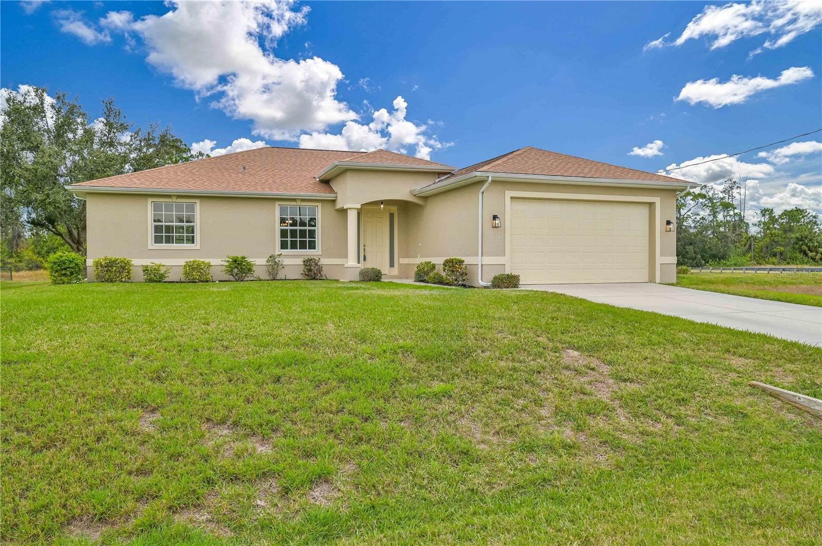 8014 SAWYER CIR