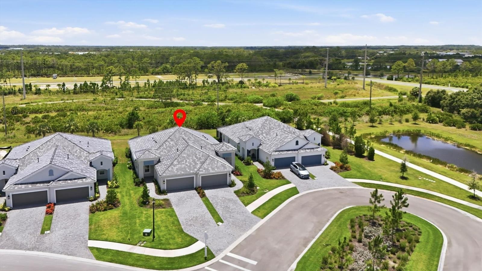 2321 BLUE MAHOE LN