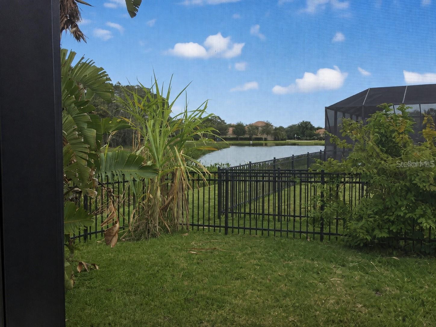 5570 ROCK DOVE DR