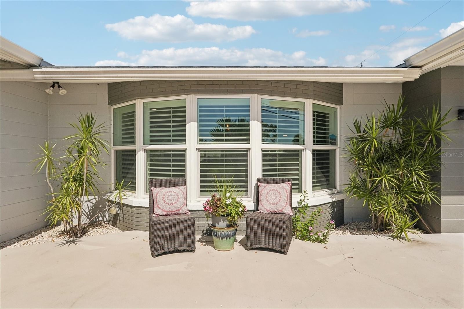 365 SHAMROCK BLVD