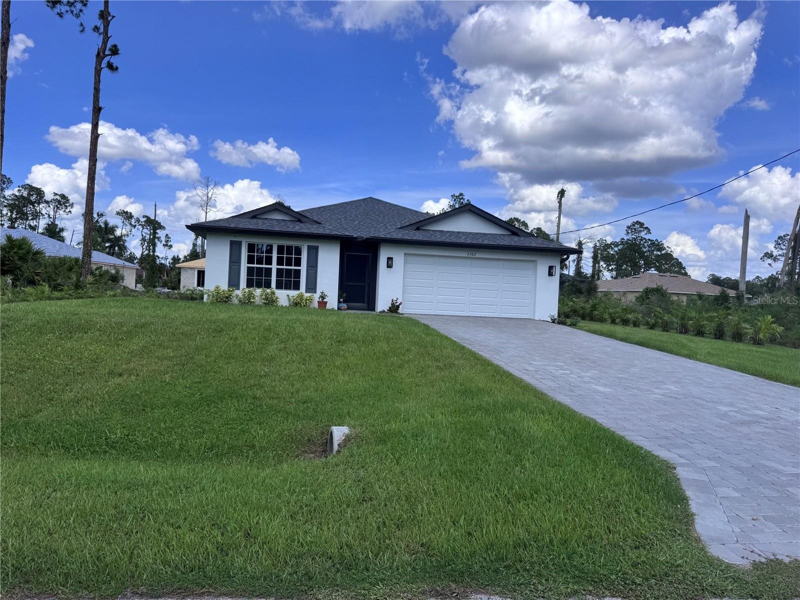 2362 HAGOPLAN LN