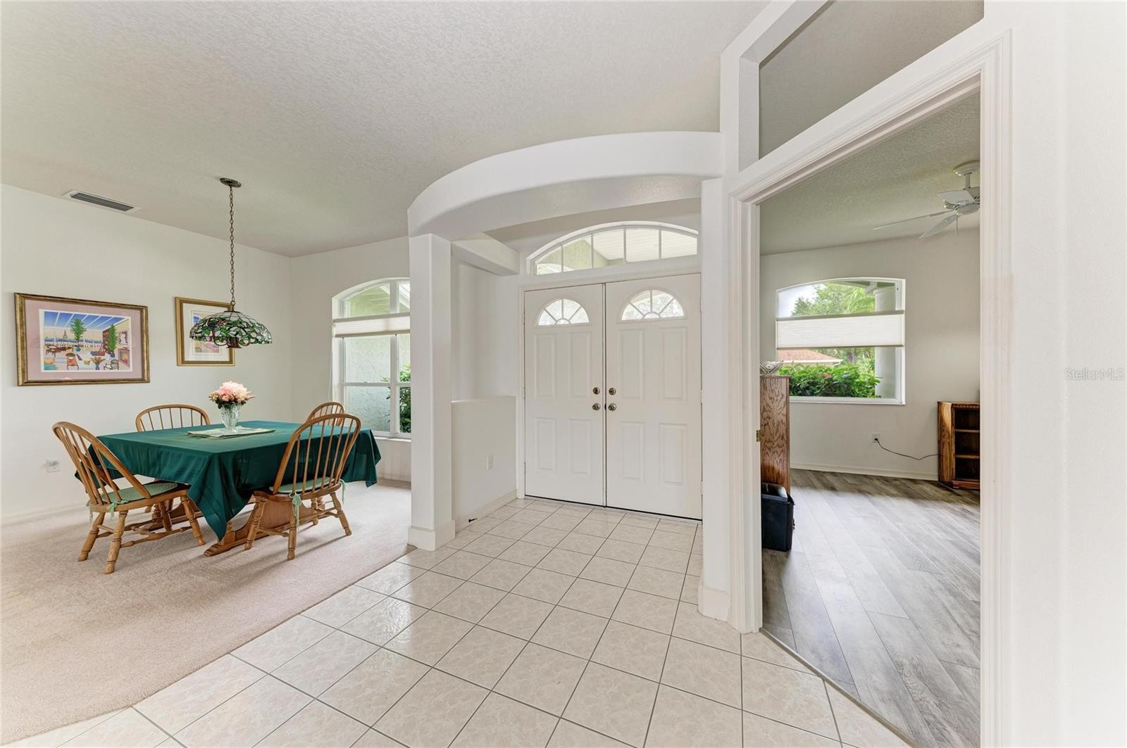 523 OAK BAY DR