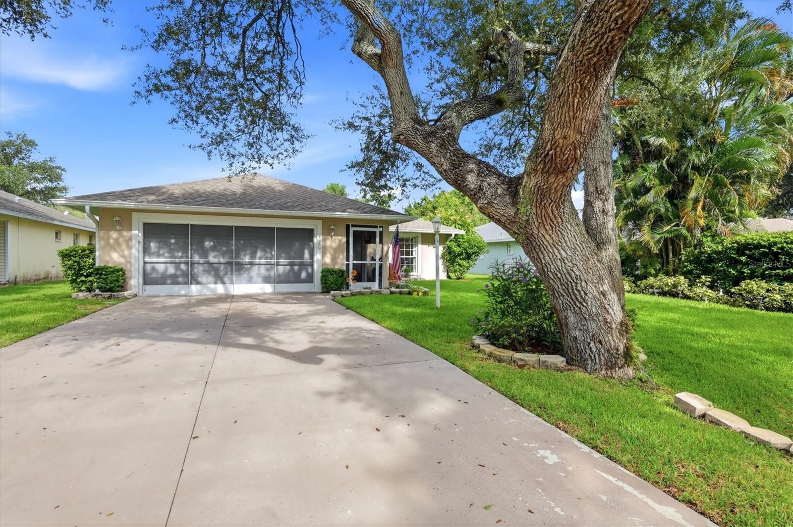 4380 IOLA DR
