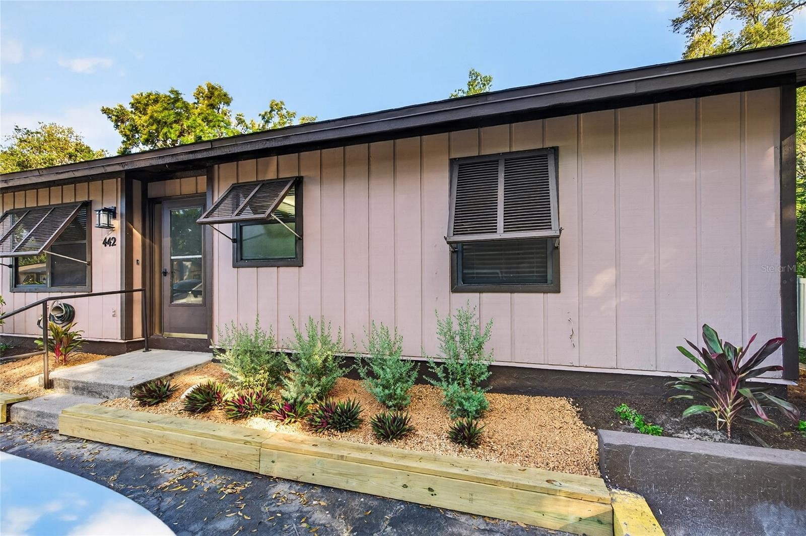 442 N JEFFERSON AVE
