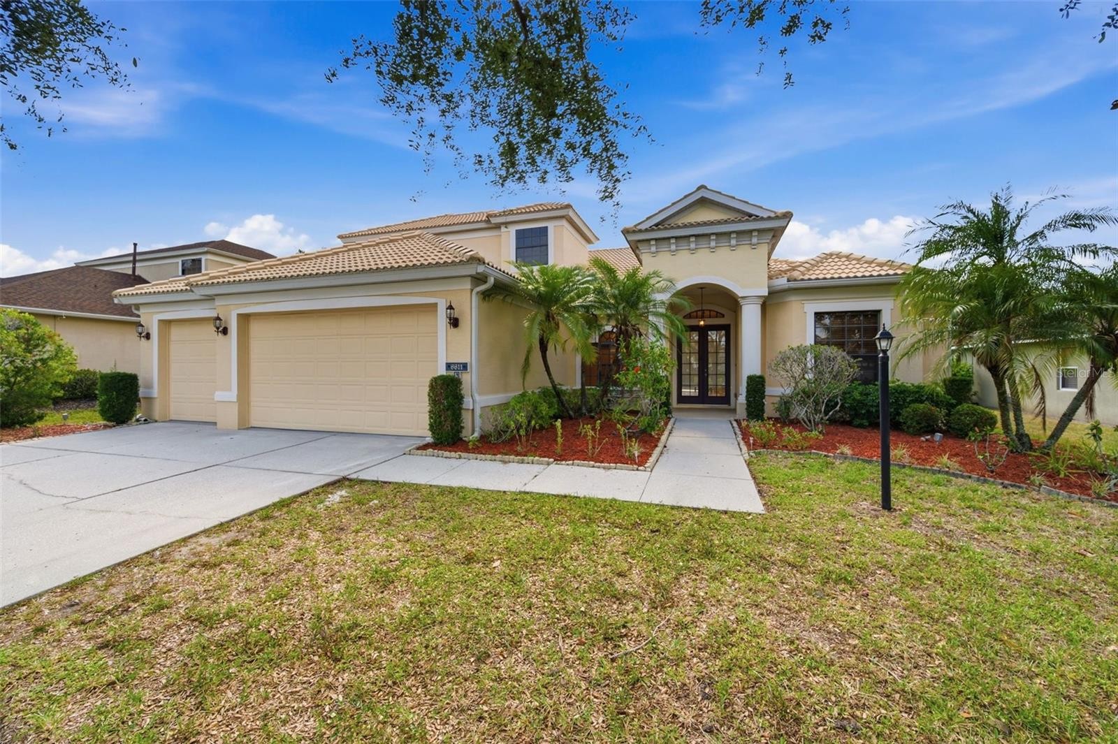 6611 CHICKADEE LN
