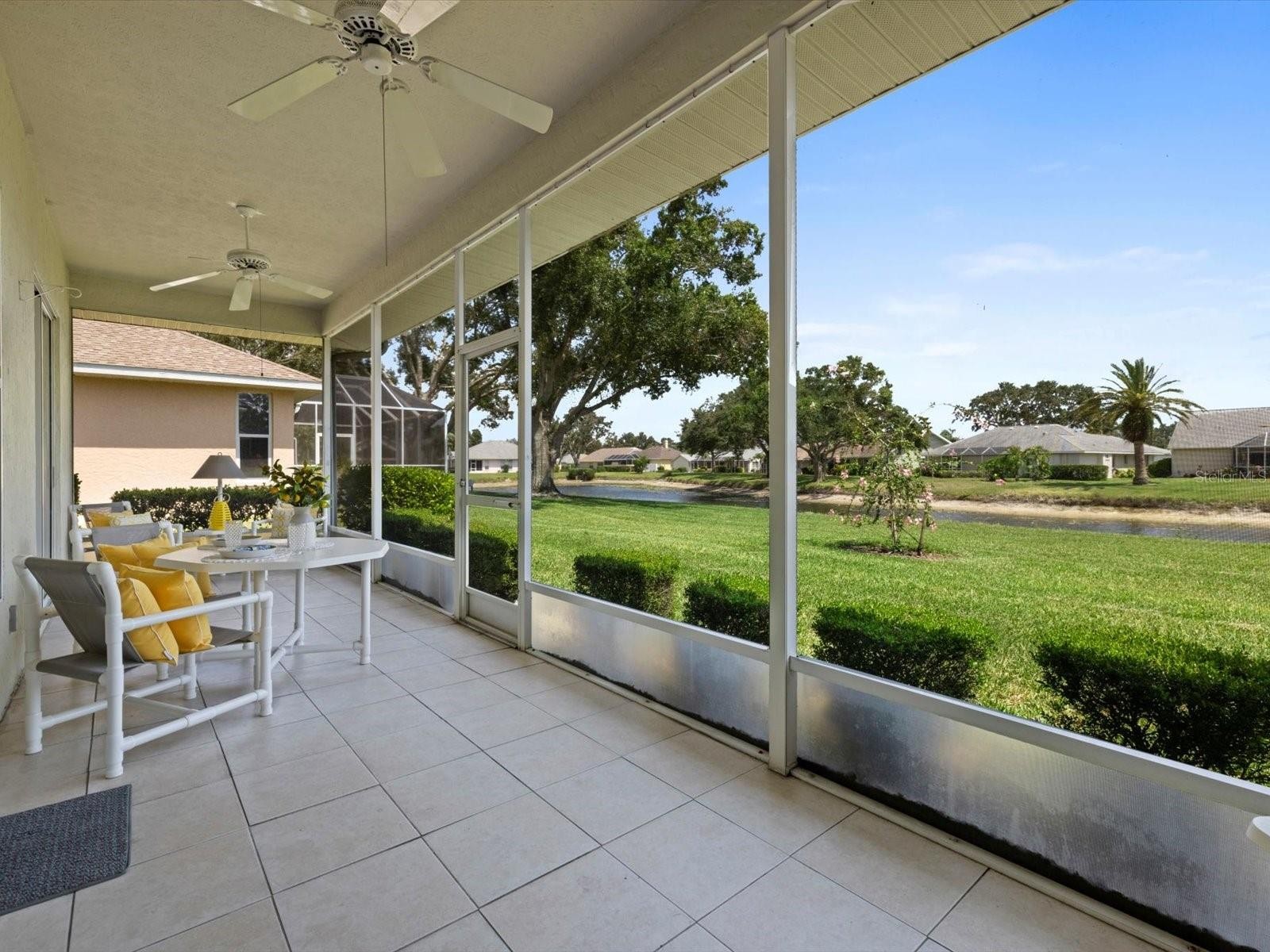 572 CATALINA ISLES CIR