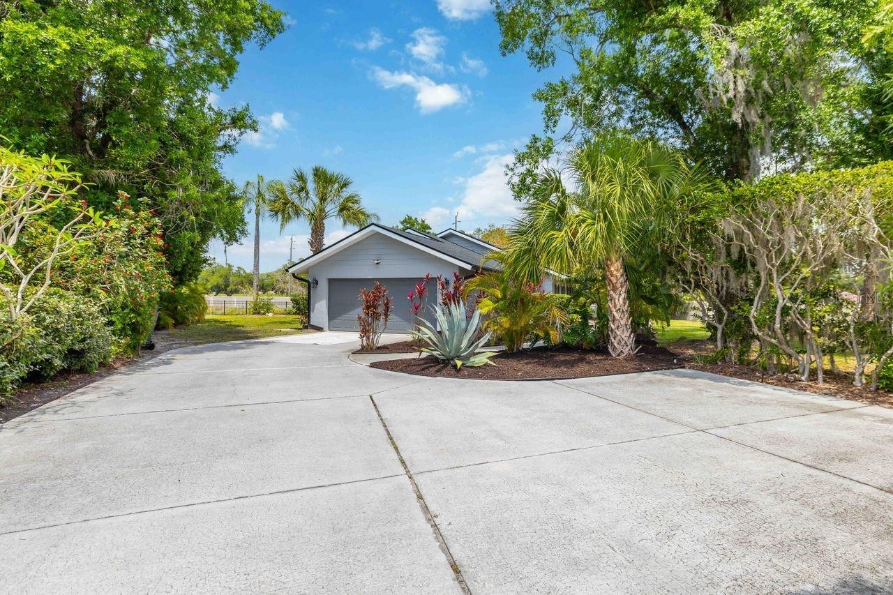 8021 TIMBER LAKE LN