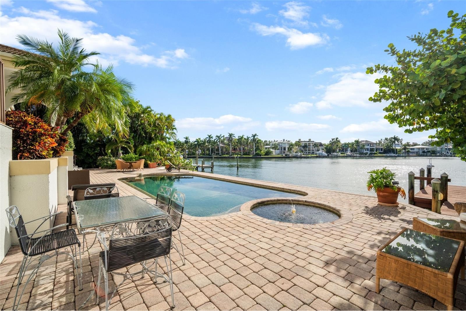 1444 HARBOR DR