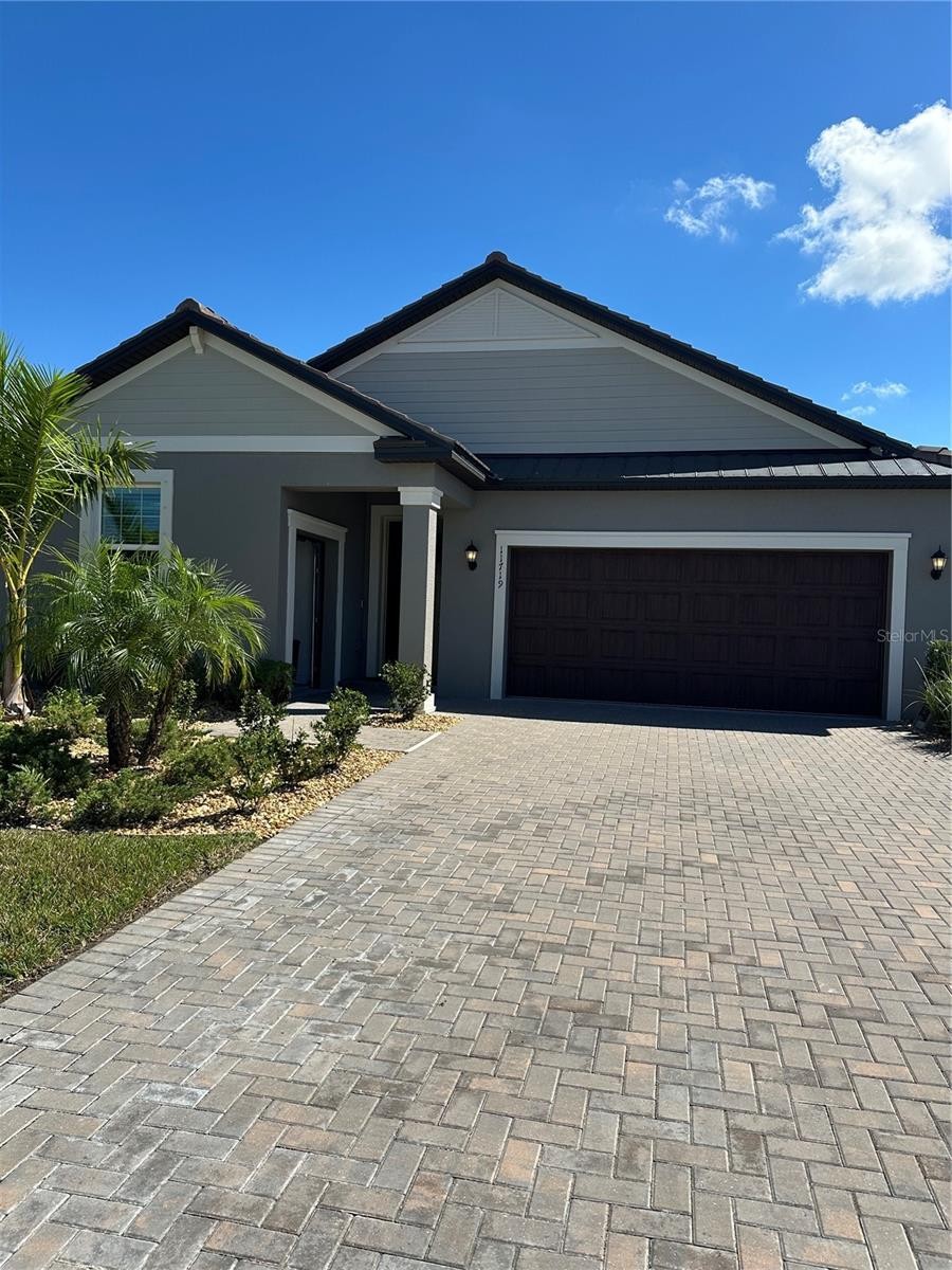 11719 LILAC PEARL LN