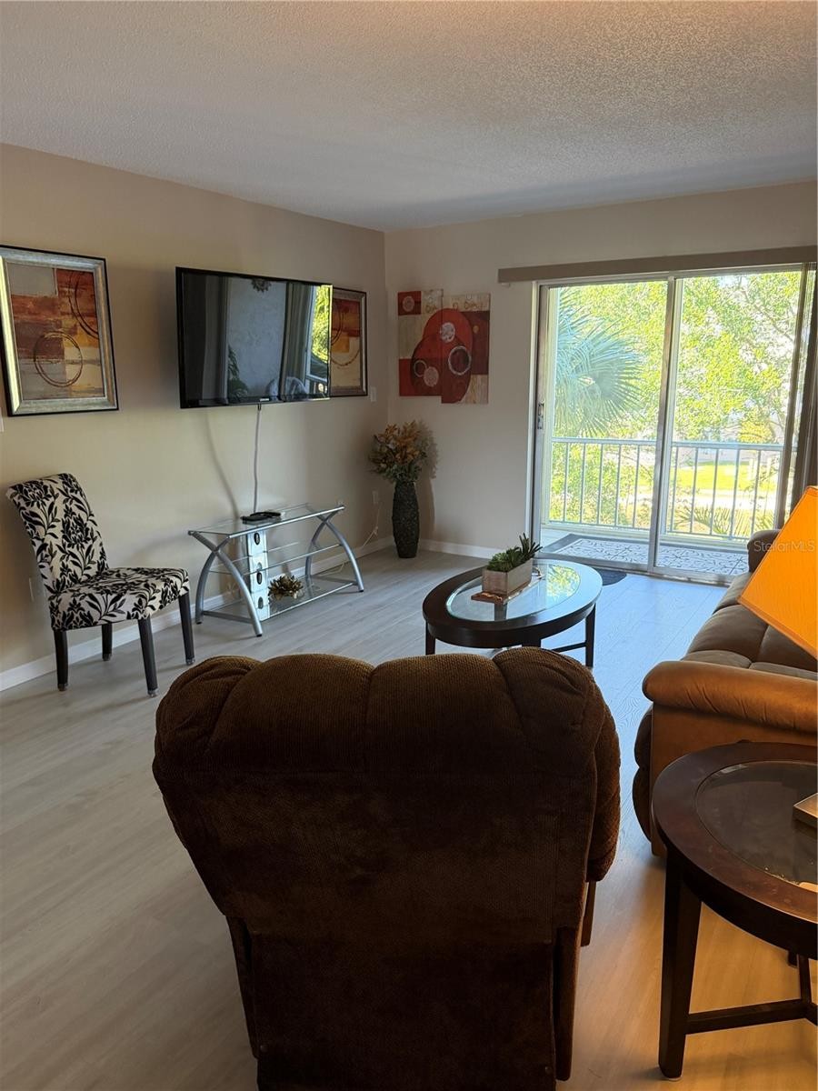 3176 LAKE BAYSHORE DR #319