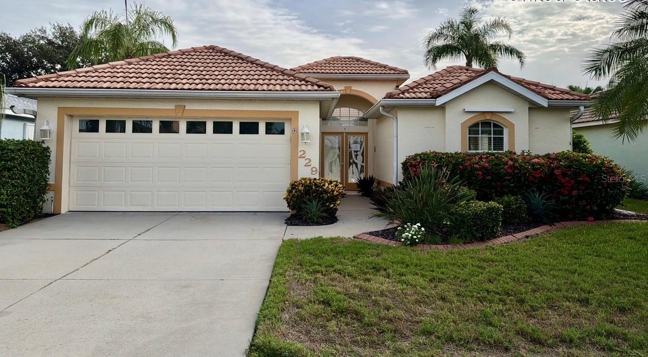 229 VENICE PALMS BLVD
