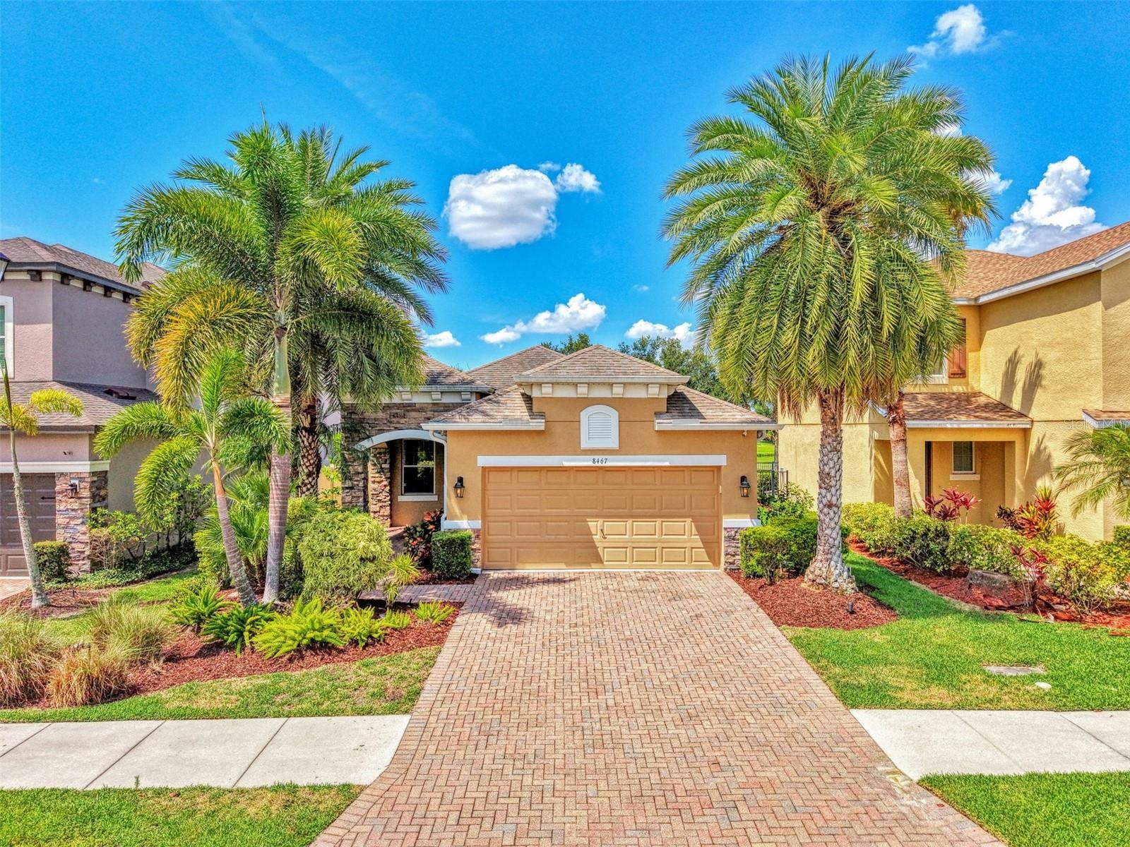 8467 NANDINA DR