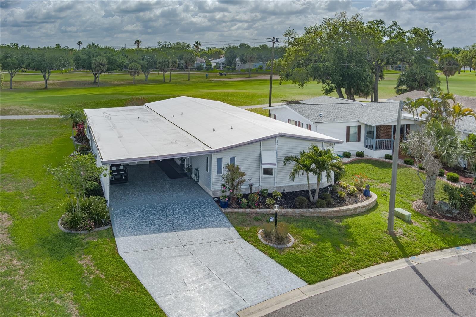 8520 COUNTESS AVENUE CIR