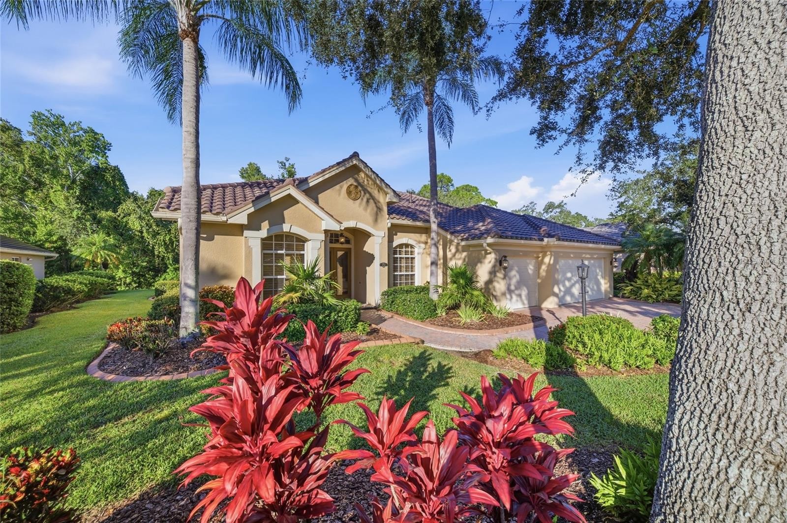 6914 TREYMORE CT