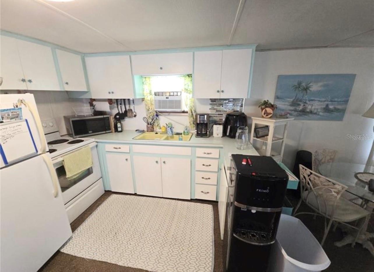 707 49TH AVENUE DR W