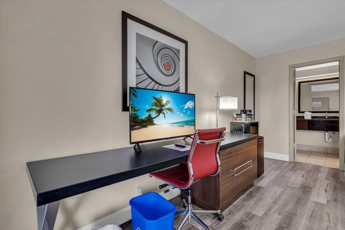 7150 N TAMIAMI TRL #S615