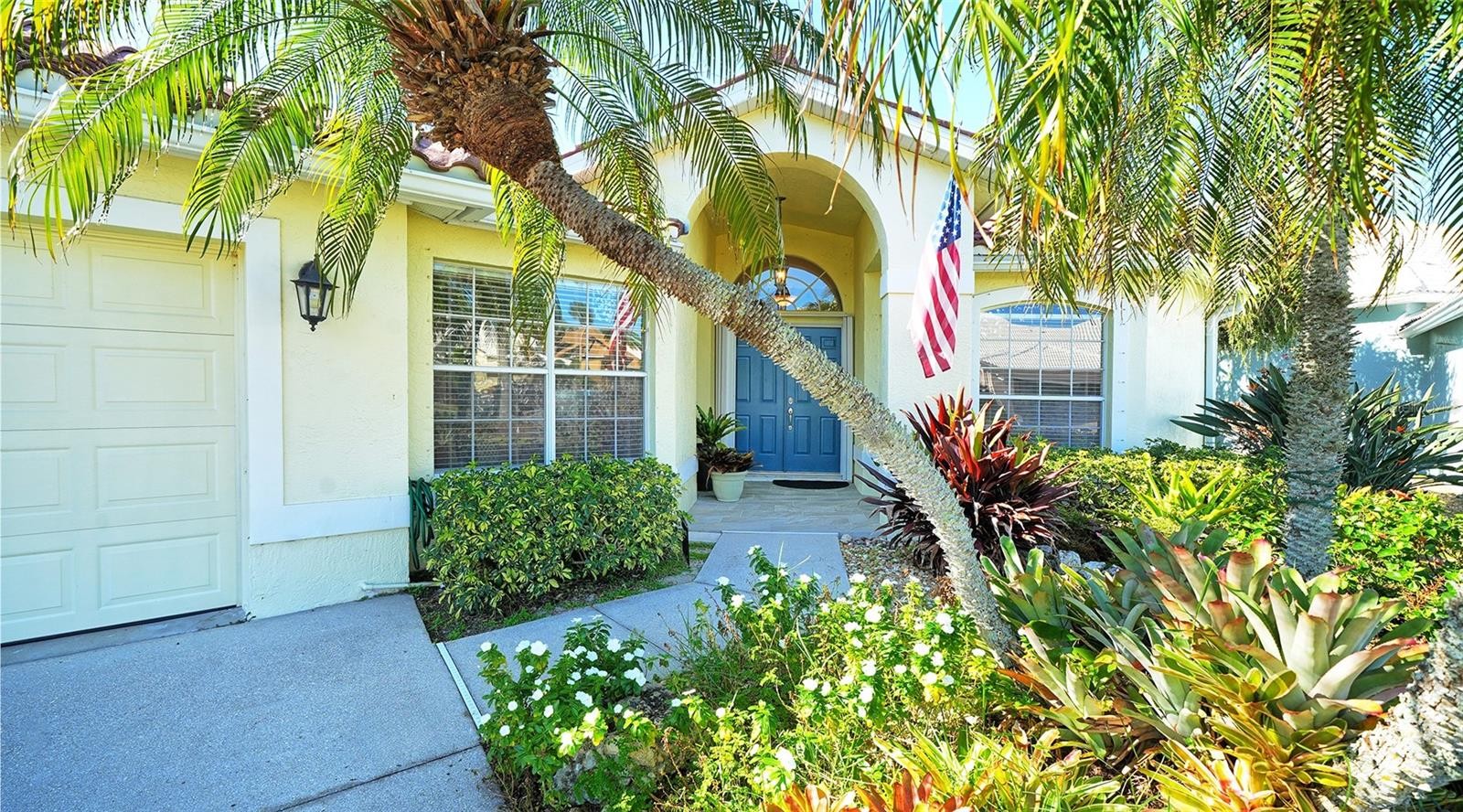 6828 AVENIDA MARBELLA