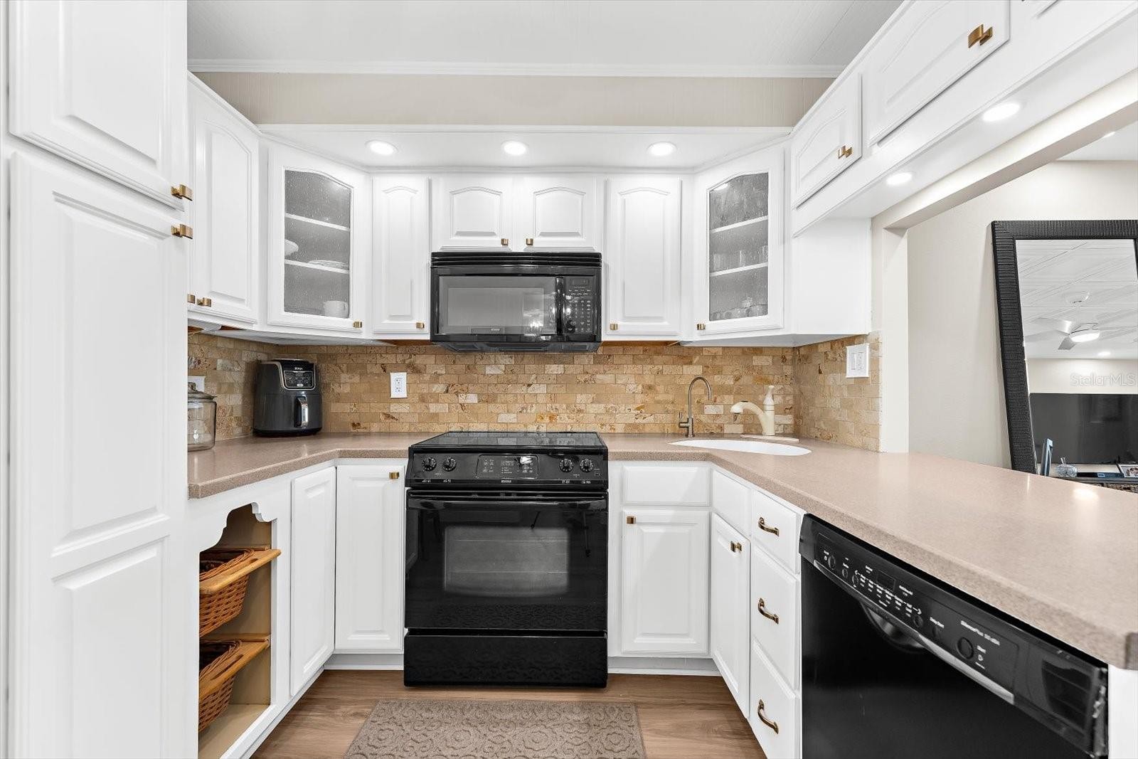 9393 MIDNIGHT PASS RD #703