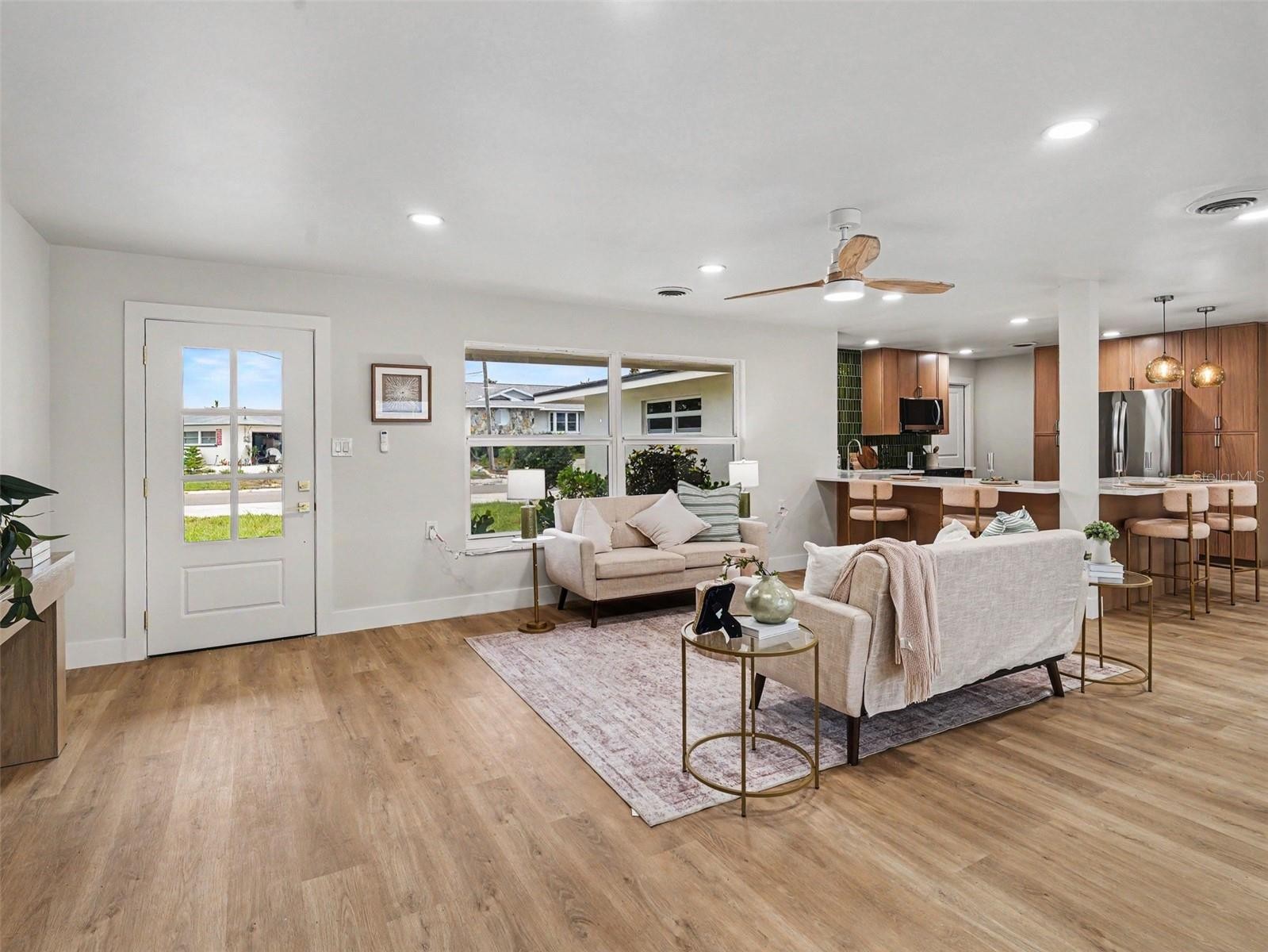 9911 ROYAL PALM DR