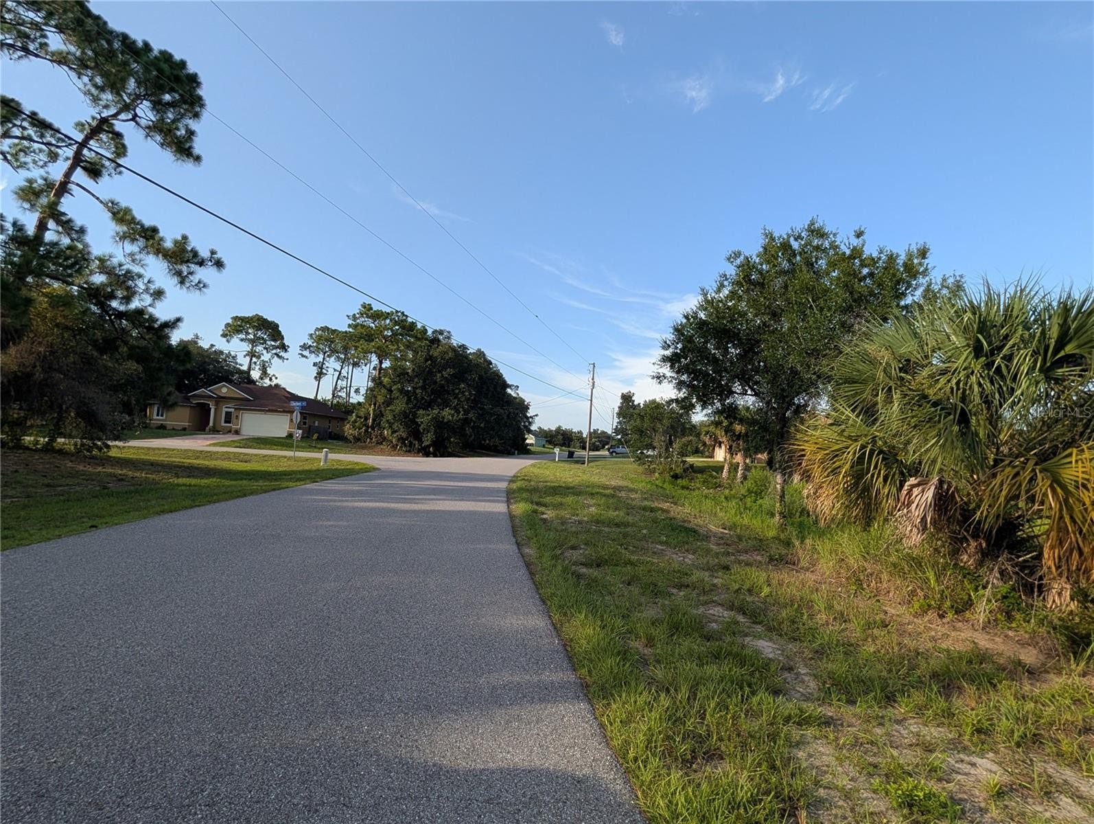 DELWOOD DR