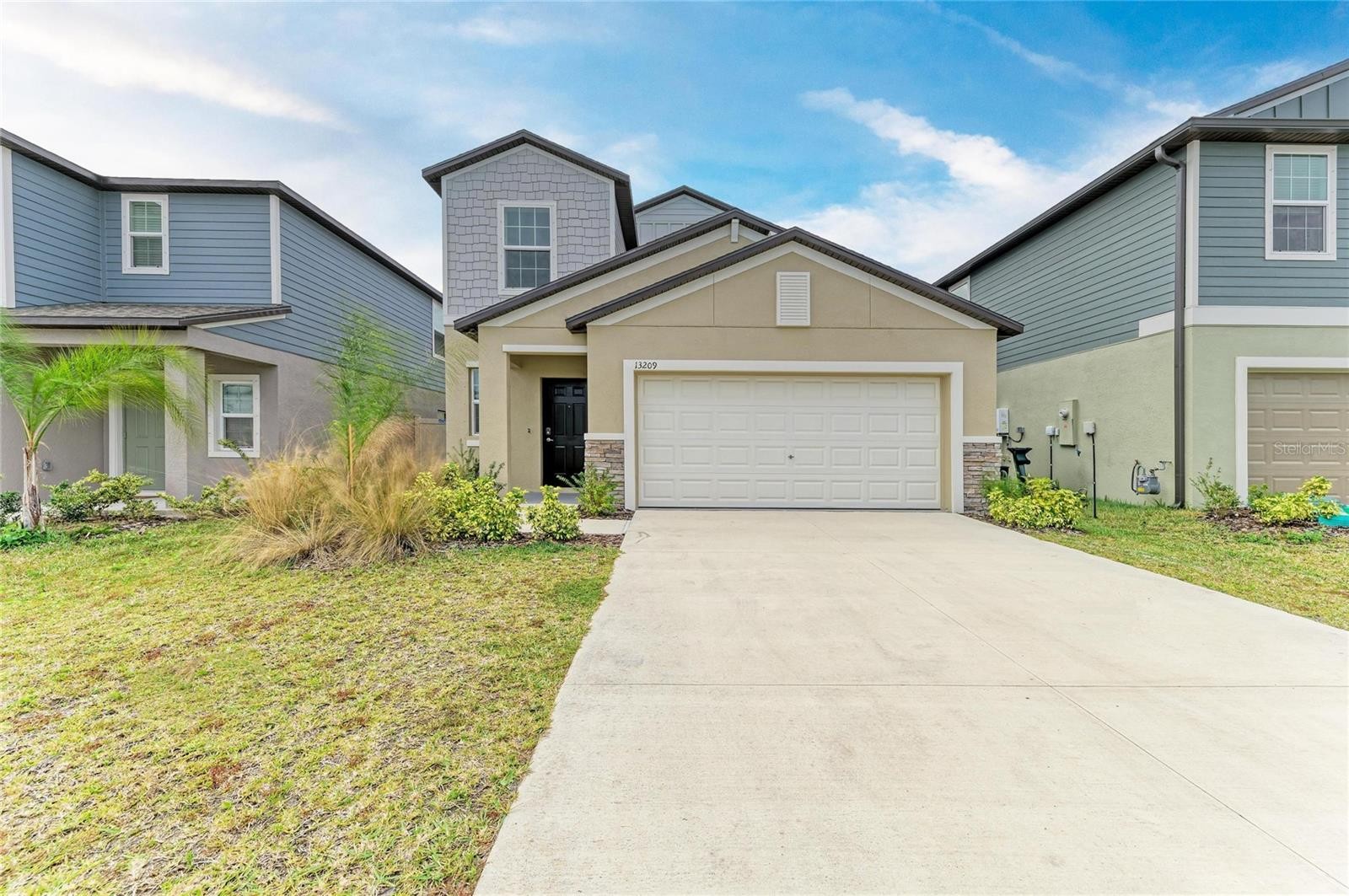 13209 SUNSET SAPPHIRE CIR