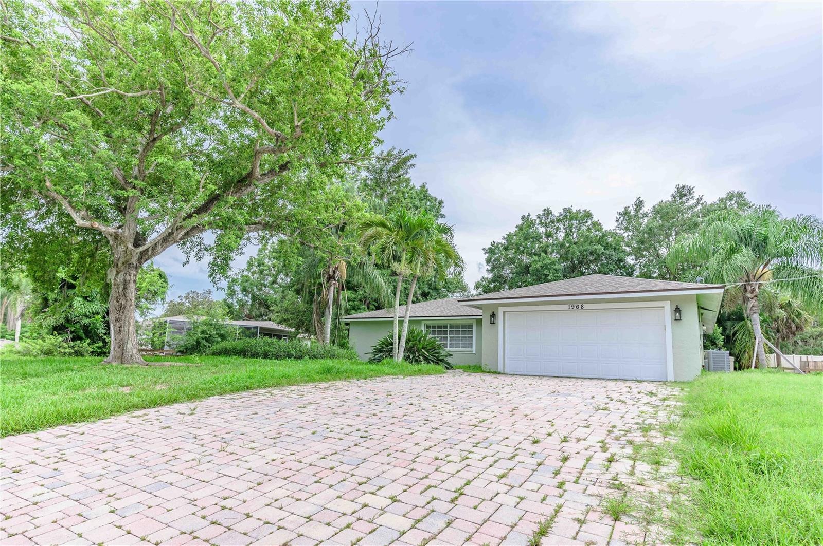 1968 Rolling Green Cir Sarasota Florida 34240