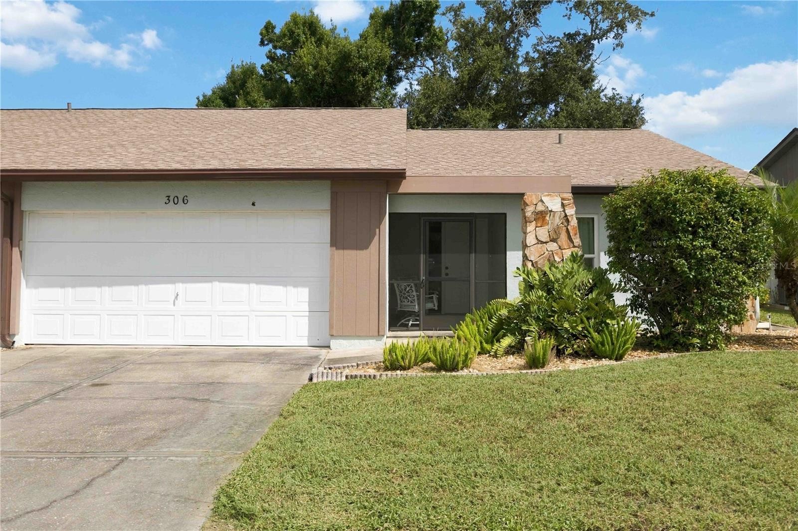 306 PERSIMMON ST #208