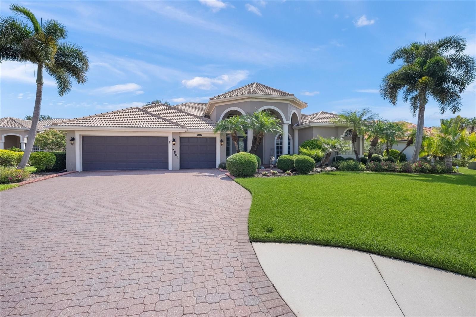 2501 FARMS CT
