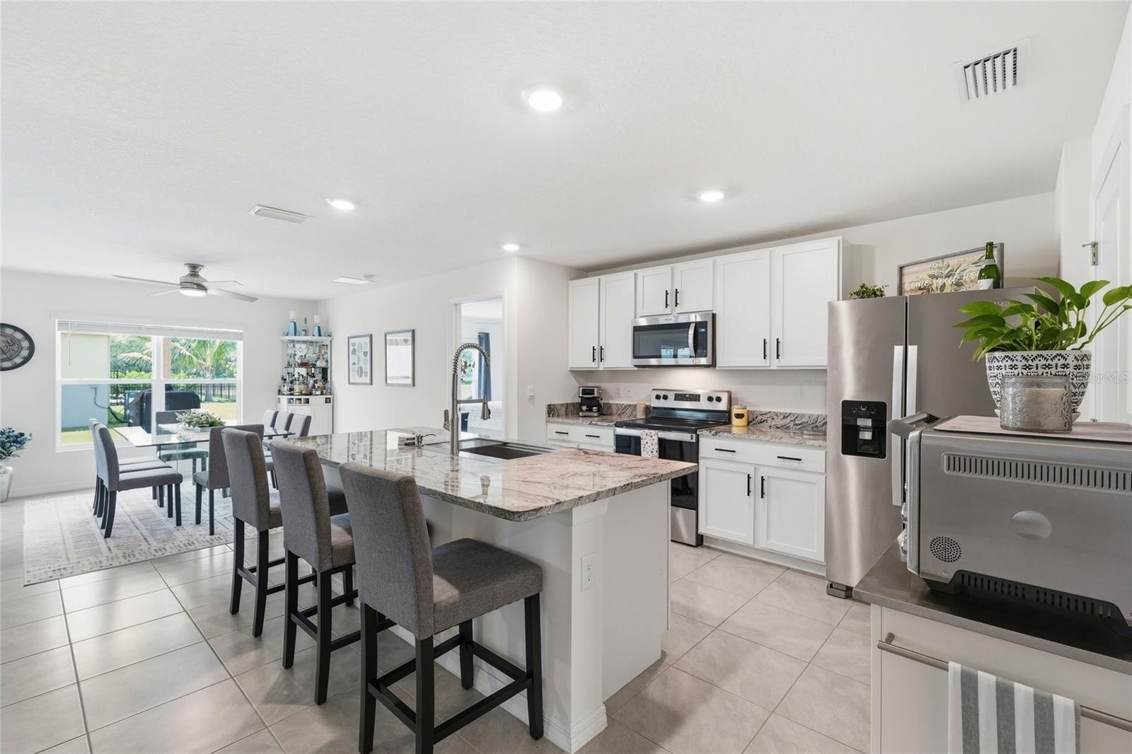 4110 DOVETAIL LN