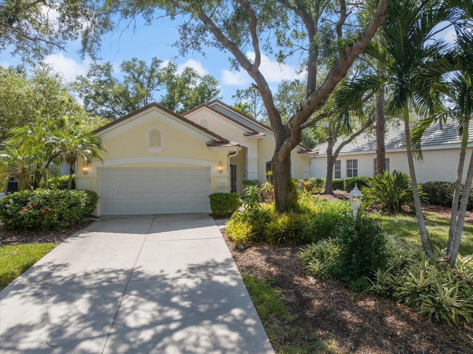 7159 VICTORIA CIR