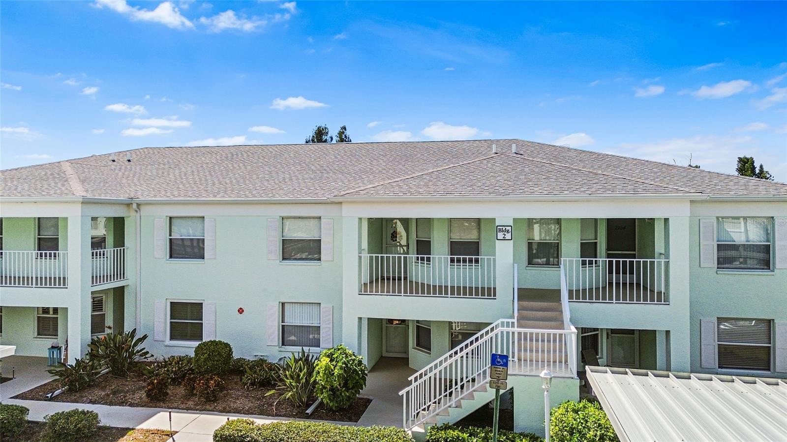 5725 GREENWOOD AVE #2203