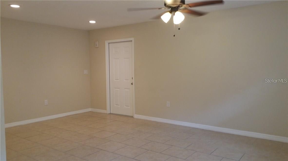 1856 DEBBIE ST #Unit A