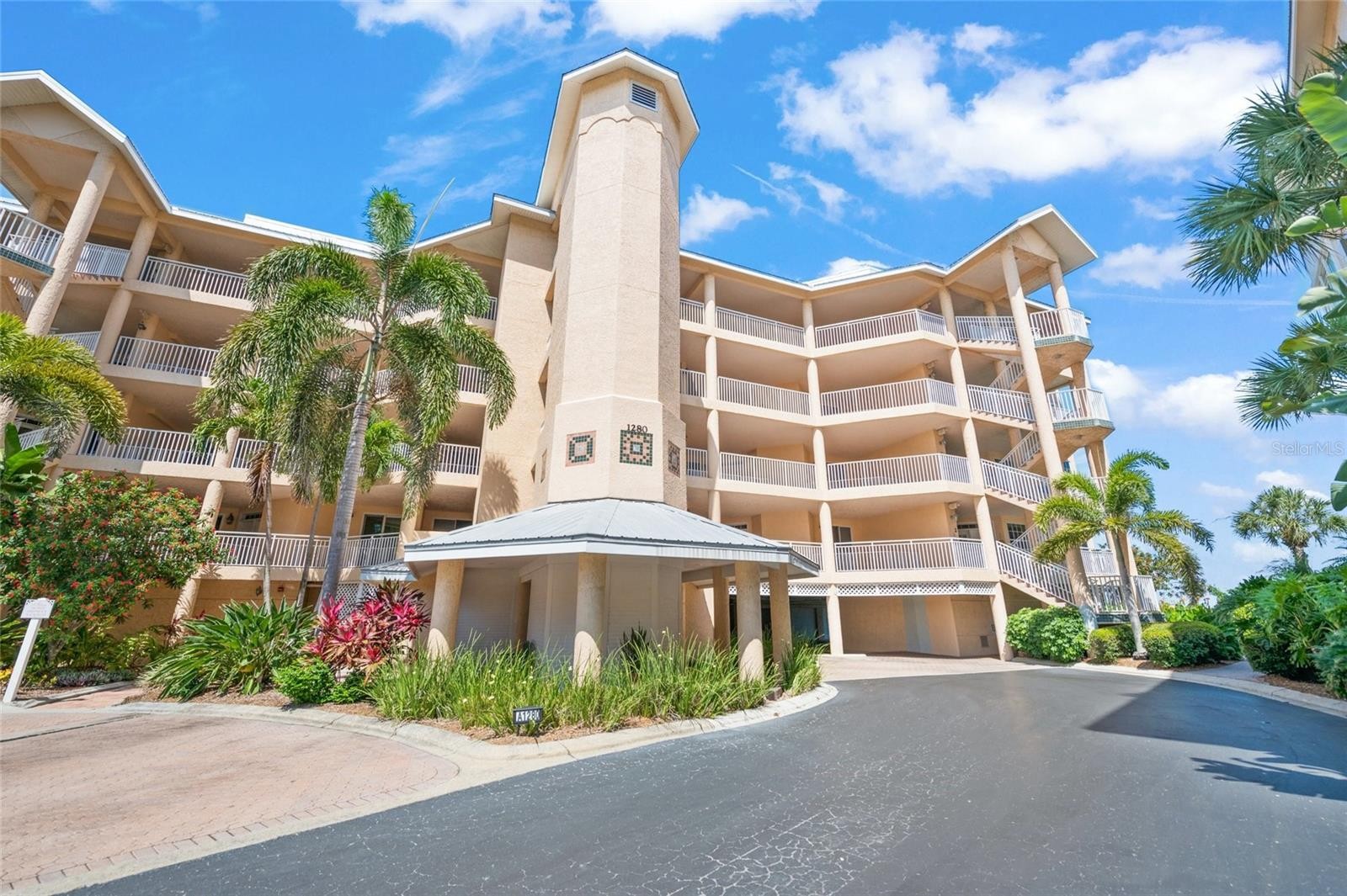 1280 DOLPHIN BAY WAY #204