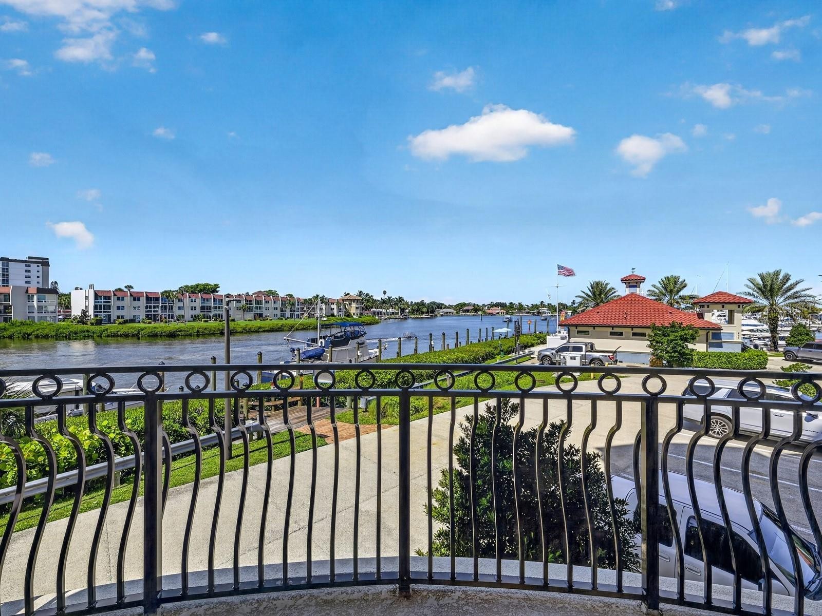 501 TAMIAMI TRL N #201