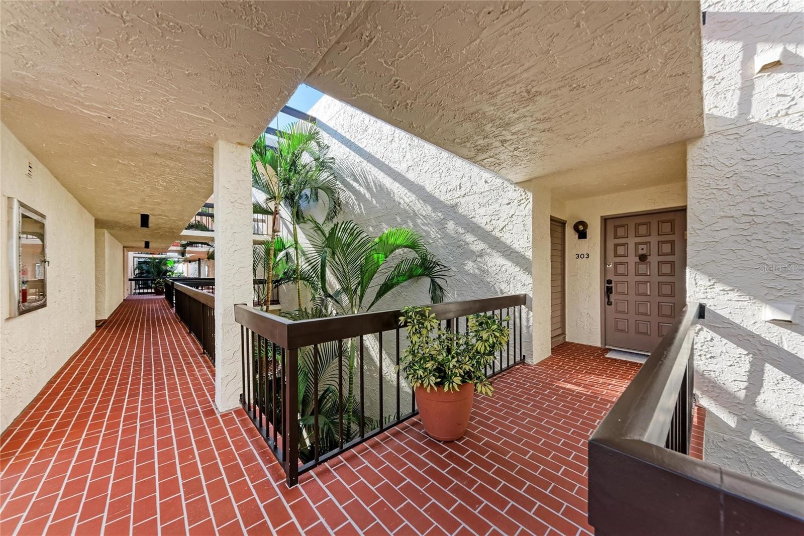 1965 GULF OF MEXICO DR #G5-303